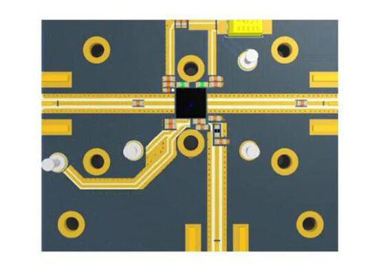 Bảng đánh giá bộ khuếch đại trình điều khiển Gaim Biến đổi Giải pháp Nhúng QPA1008EVB01